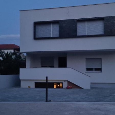 Apartments Lackovic ستاريغغاد باكلينتسا المظهر الخارجي الصورة